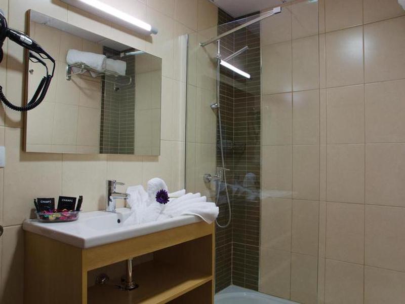 FD1898CE591A11C67B9F660ECCE00118