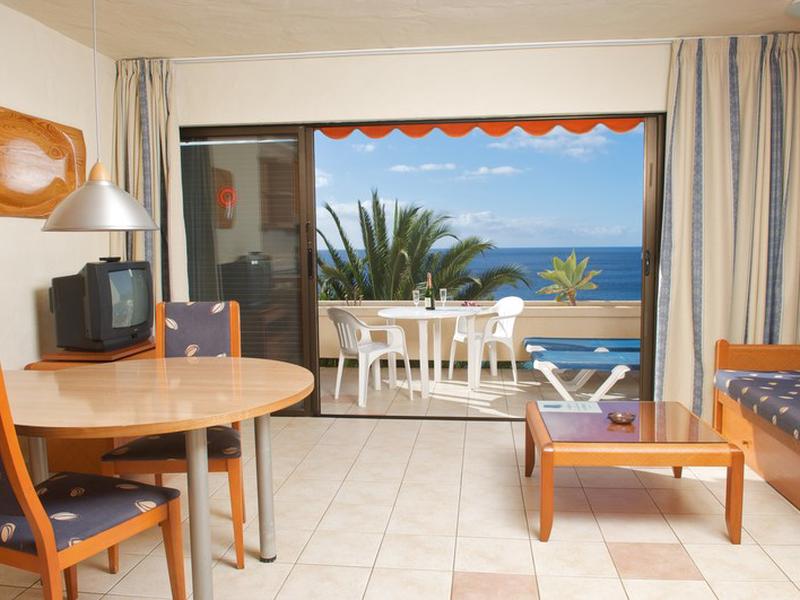 59385E5CE14259EFE47E9341DE7D8D8E