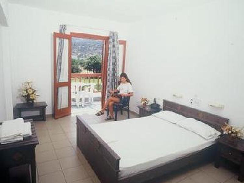 C0EDD244D7AAA3D2A0B907A281475586