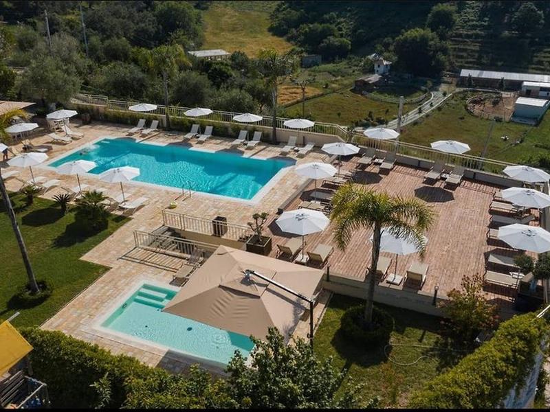 A7E7AA8EF86E09A02330072CAEBADF0E