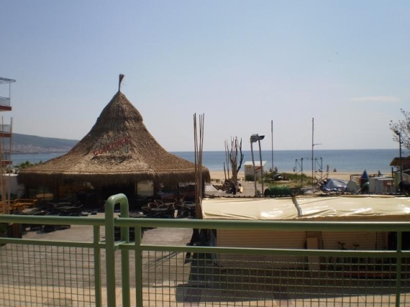 03E4BA0C3A086D79E516E65DAD69B29A