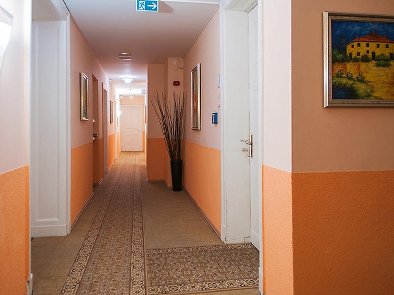 51FADC83B0CCD604E4752F050AFBDDD8