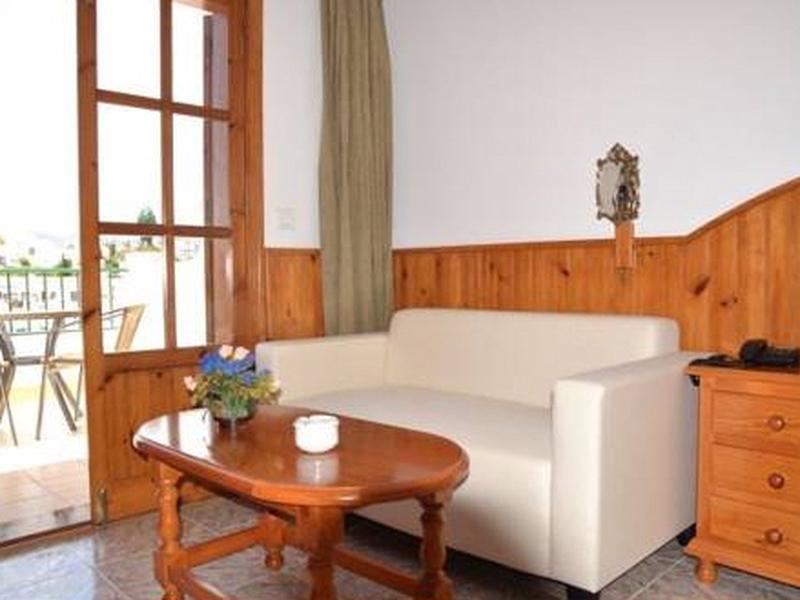 36F92F8971ACB152EB18F9957B8227A6