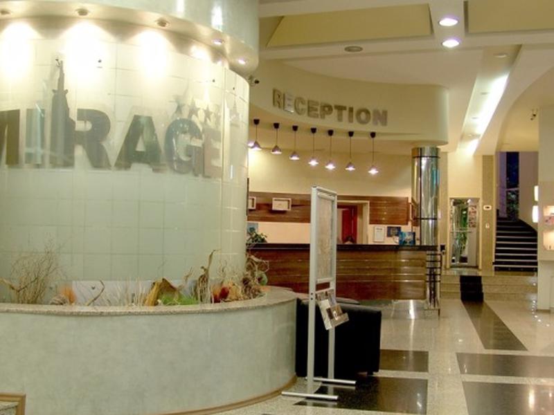 F4CEF1FEBBA212E9481D377DB6E3544C