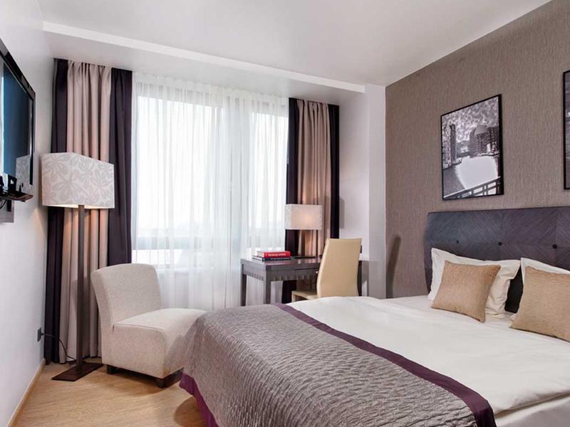 34B42B56CE6A5EFD2242E4D33B61AE4B