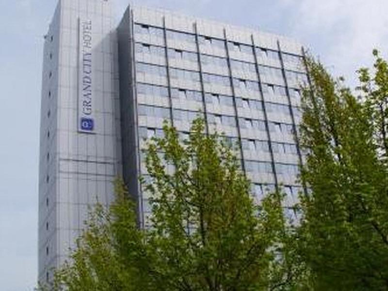 060B51A73E6A9E48CC6FF51DF5A11A02