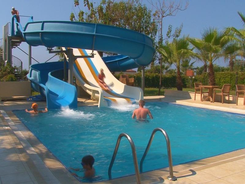 46637C06F33E095337F25B556990A126