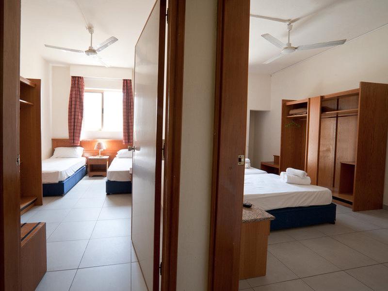 E8C82D79D1C75D4A17A216385F37348E