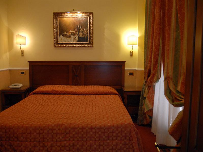 0421F49BCB158CB1C97062AEDED24446