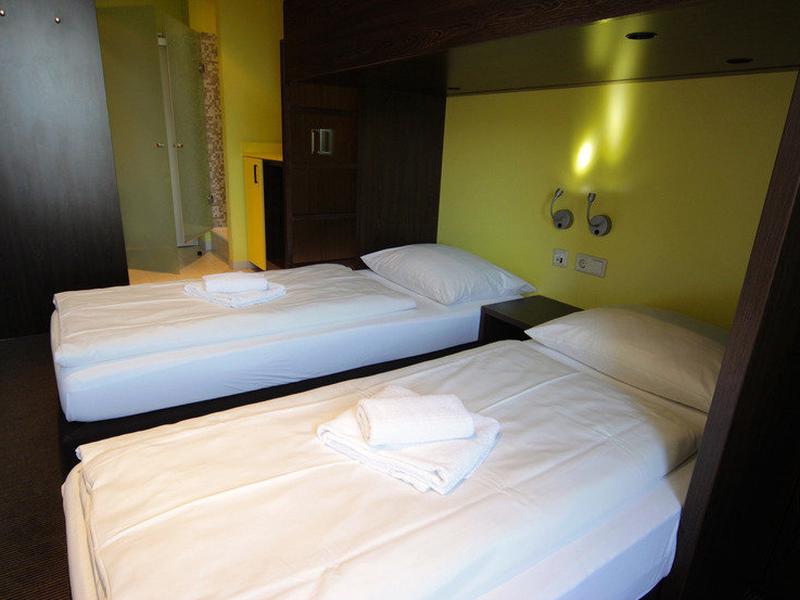 BBDC8E6C1E48B2EAAA0989429A8414E8