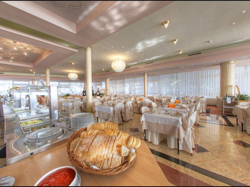 636397BBAFA76E16420C2AF9D92858B3