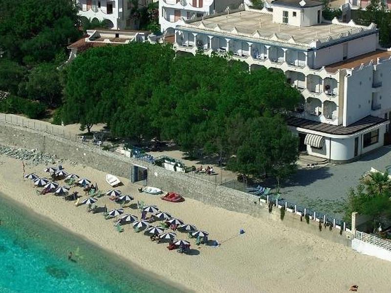 0A7BBF7C1CEF91BE814156F6AD1BB4C2