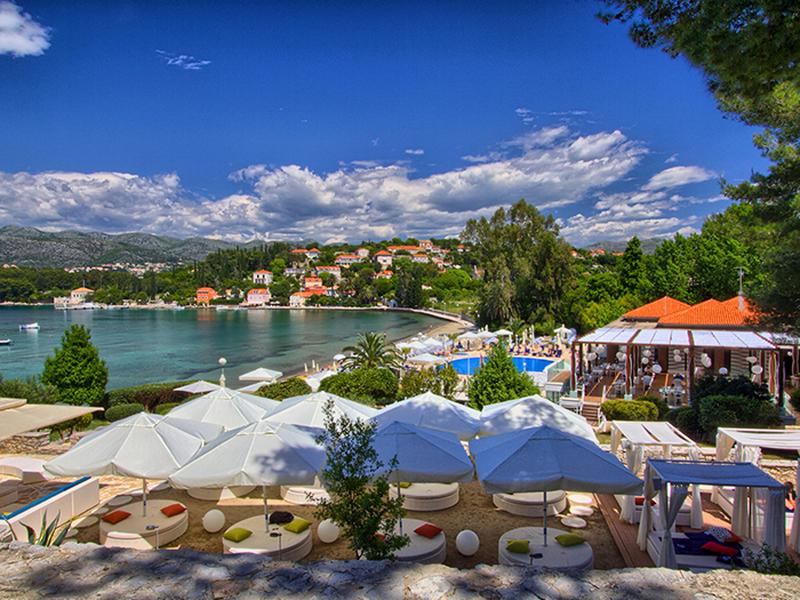 978D03706FDEF254E21983436C6FFE38