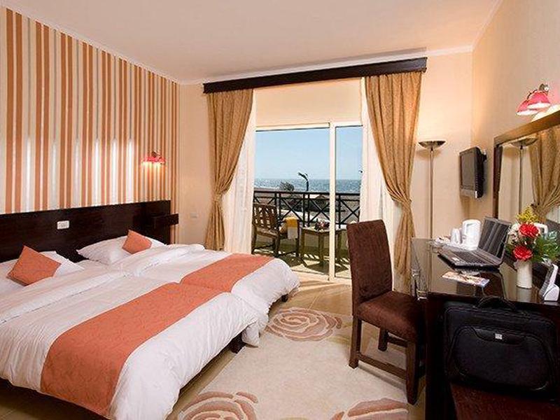 A7EB3B6542676D1E0292A3F0B0D39DB5