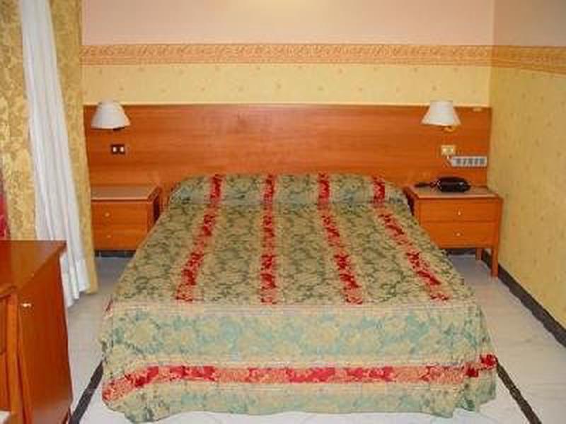 EF398674294A38216276E28145CC1DDD