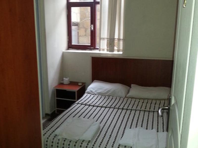 E9499127C9A521A5240B57DE018A34F9