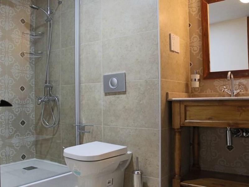 79896799BF973D5833DB9CB3CD6CCE8E