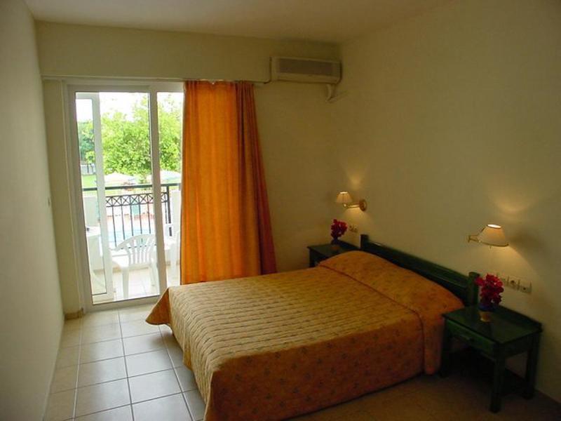 8F987C59D2D89F787747C13AC80C1596