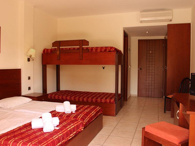 8C8C9392DDC3A87E5B00318887D4A21D