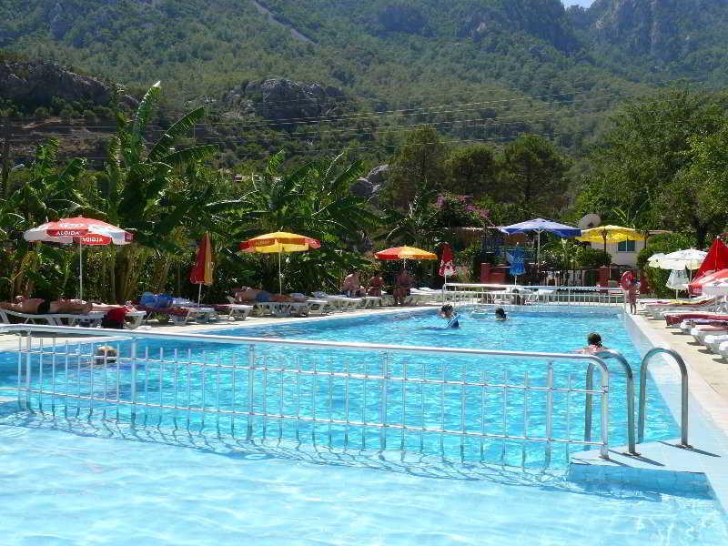 4AEAD8745C717D79D3E92006840C0641