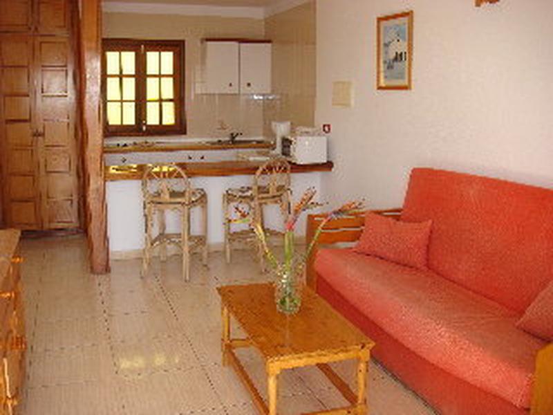 E51580E3527C88A096AF4C7AED453860