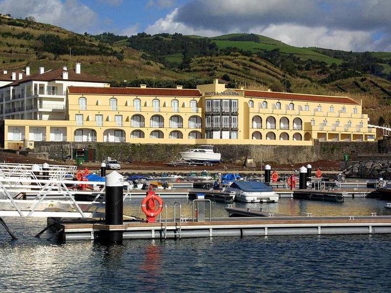 EFF18FB7F3DFB13F1FA937C1825D605E