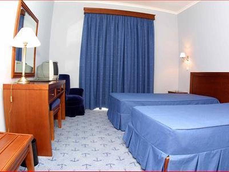 0A4E3494691ED26AA53325AF66066273