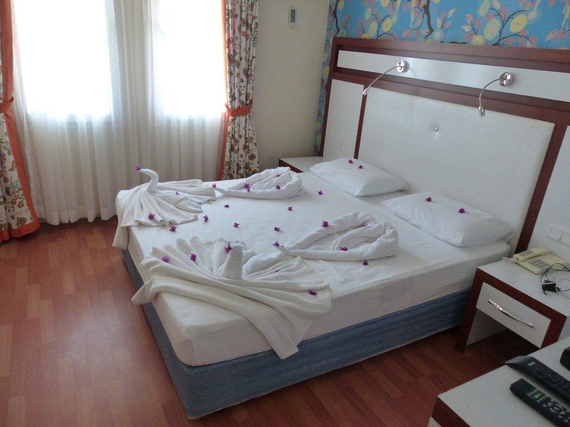 5DB64A27708C702510003920455EE215