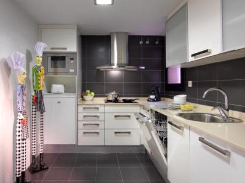 1AD1937627989593FA3C5FF0CB864919