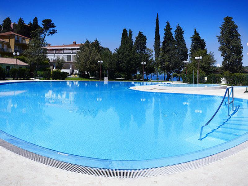 0C60B460B4C3A447B50A159F6764DBDB