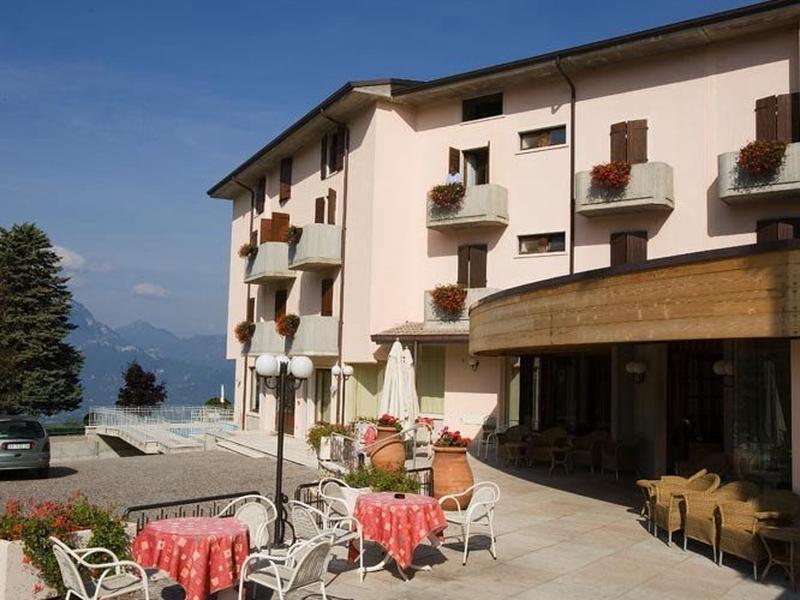 4E6927C66FAC0329F59F27AE496350E3