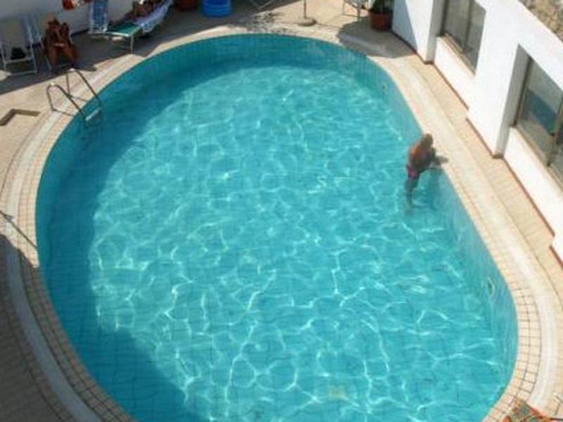 20AD266F6B5C96E2D9134FD106372B37