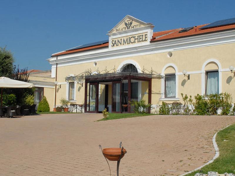 9782007FBFCD6736083980DC87177DD4