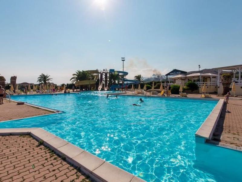 129AF1109AD5ED1CE2449E94273F03AF