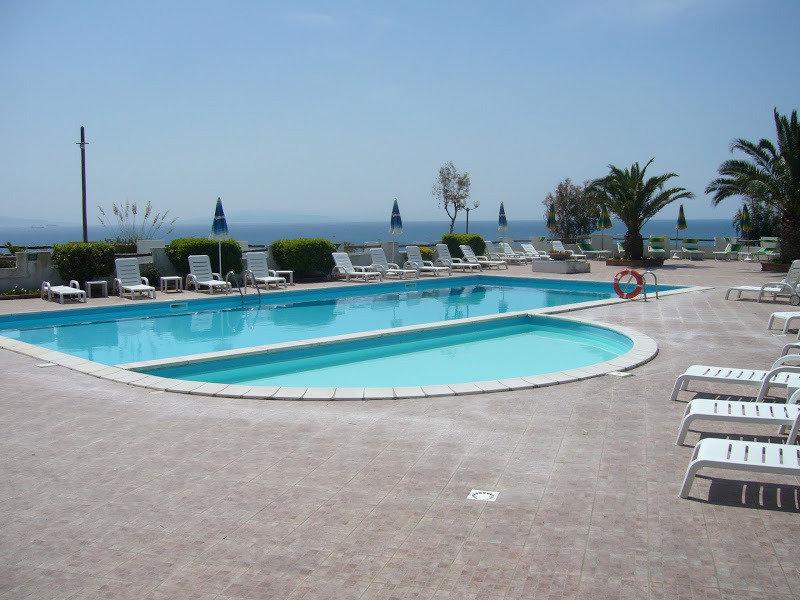 AFA1963AF2FC6B8F85E262D87BA69BA8