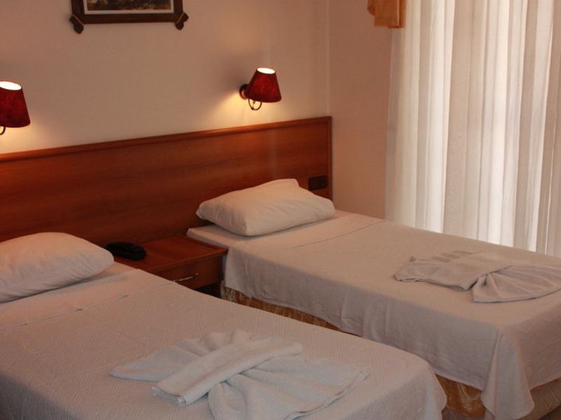 927D2A2B9A68B3BDCE9089EEDC27EB00