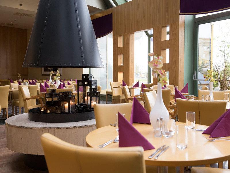 92402B5FA8535FCBAE659A322566FD9E