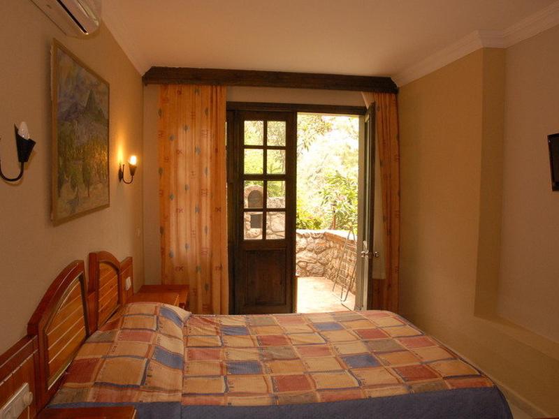 DD8607C75581F251A1CBB62204E6C5B0