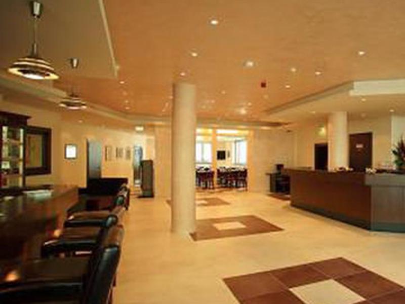 30C05C01024DE690744662C5862BC15C