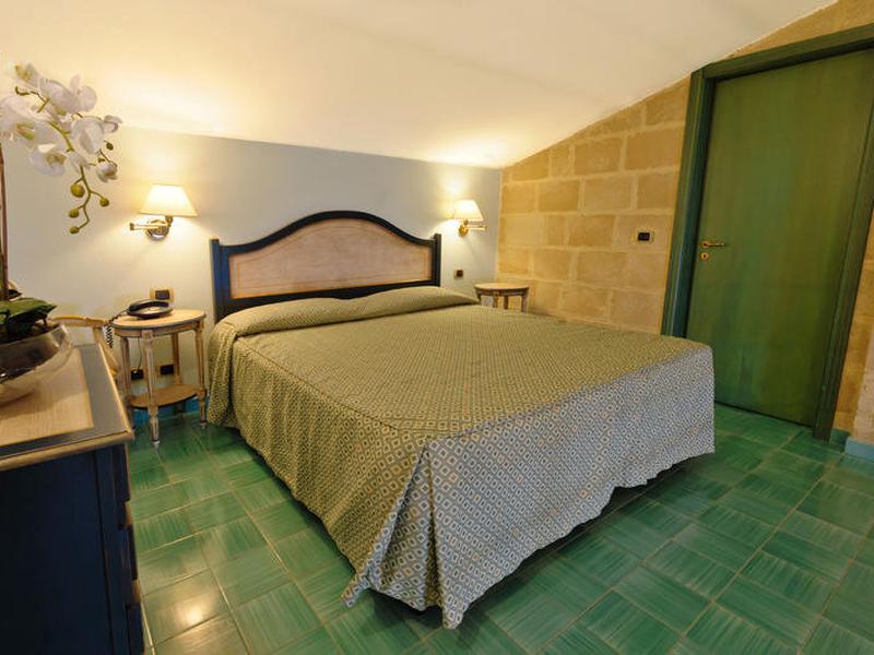 B049418AF0BD56954B95904282F7760E