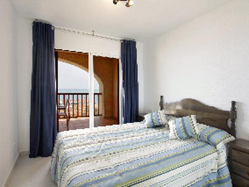 0D7370080B3AFCC4DE7005D21D6B4C63