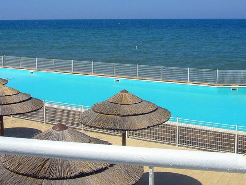 CEA8DB222BA0616C75F30FB17363256E