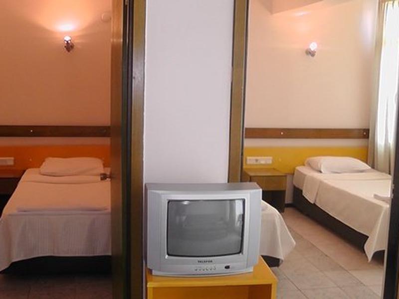 94E8E809DE0453A536F708A9F825232A