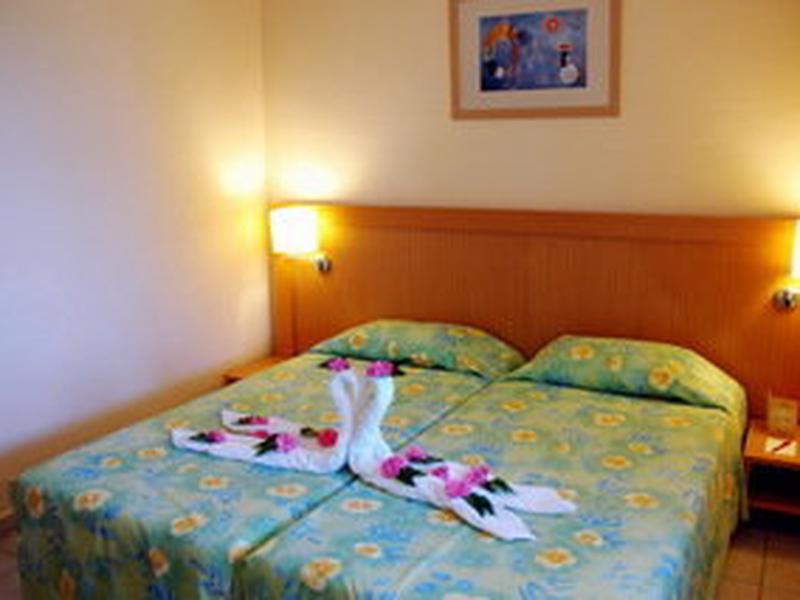 7A6962EC6D744088869AFCF7D5E2EB43