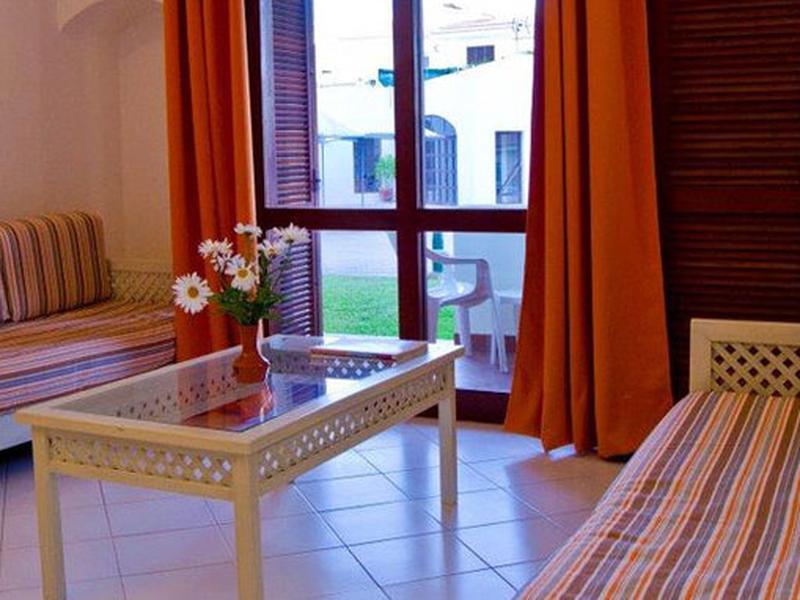 B78B8B4C917AF5B915D5DAF0C62A75EC