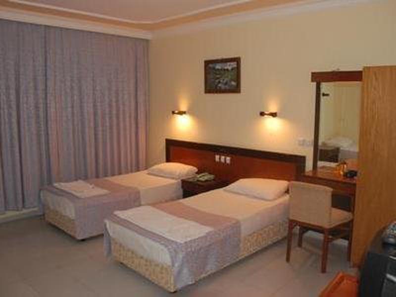 E3B828C8EDBFAAFDF8DEA2EDAF88C6FE