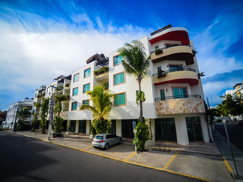 E03BB00EE7269EE25D81DBCBF11AD464