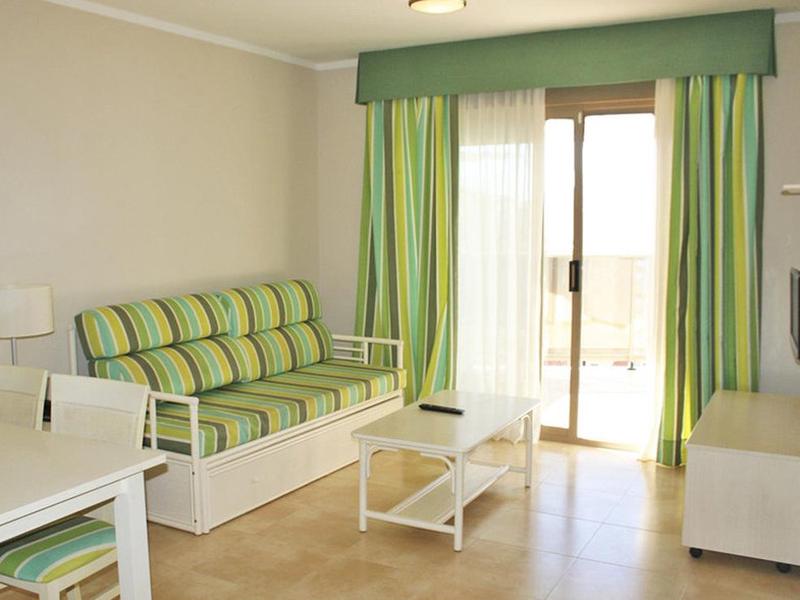 5586A908CCA9B8DA0D75D6EA60E13A93