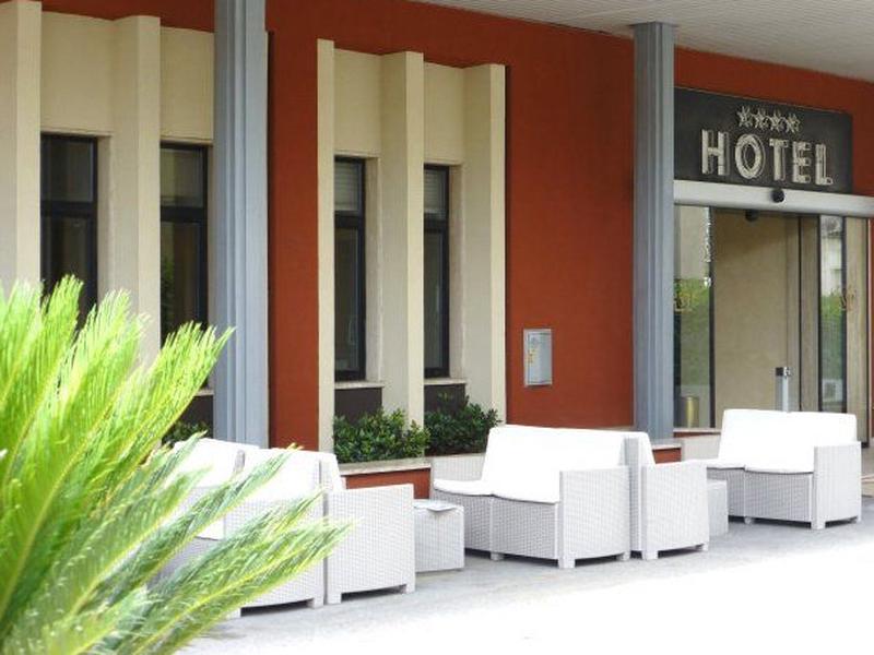 9318FF59A81E6922419457D80BAFD5D5