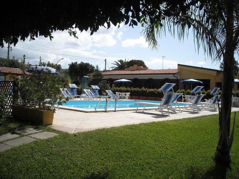 4F71171499F21CC0AA98A423E276A8F0